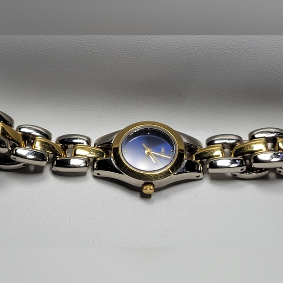 RELIC - Picture 6 of 6